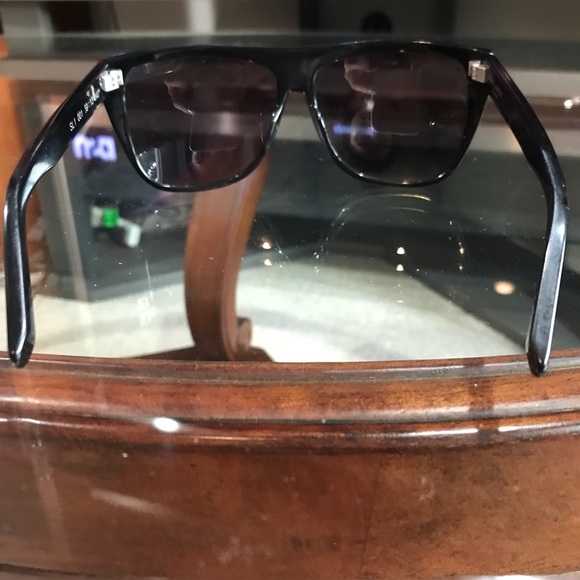 Saint Laurent sunglasses - Picture 3 of 5